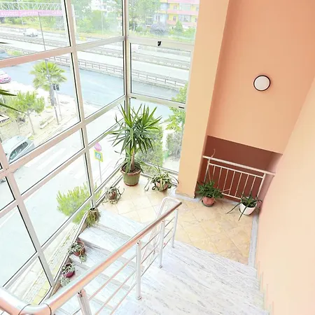 Apartment Helia's Shkembi Kavajes *