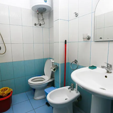 Helia's Shkembi Kavajes Apartment